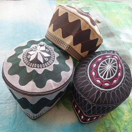 Kopyah Peci Balita Anak Bordir Katun Spons - Gelombang Warna Random